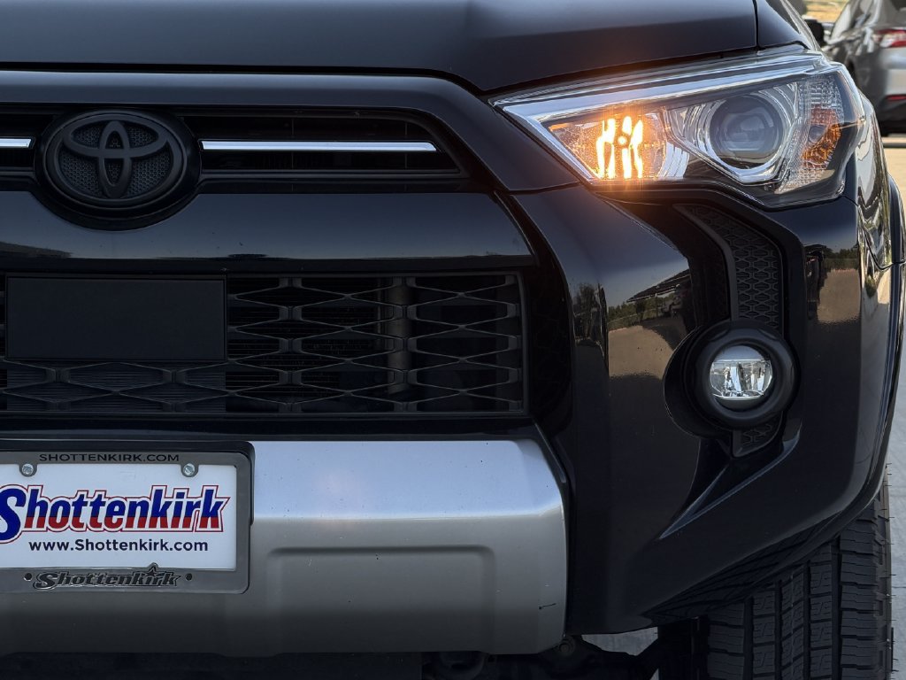 Used 2024 Toyota 4Runner TRD Off-Road Premium w/ Moonroof Package AWD/4WD image 8