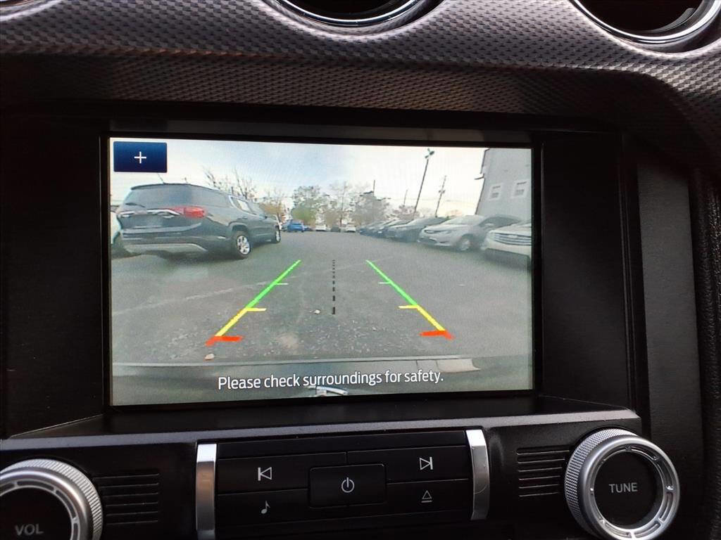 Used 2017 Ford Mustang Coupe image 16