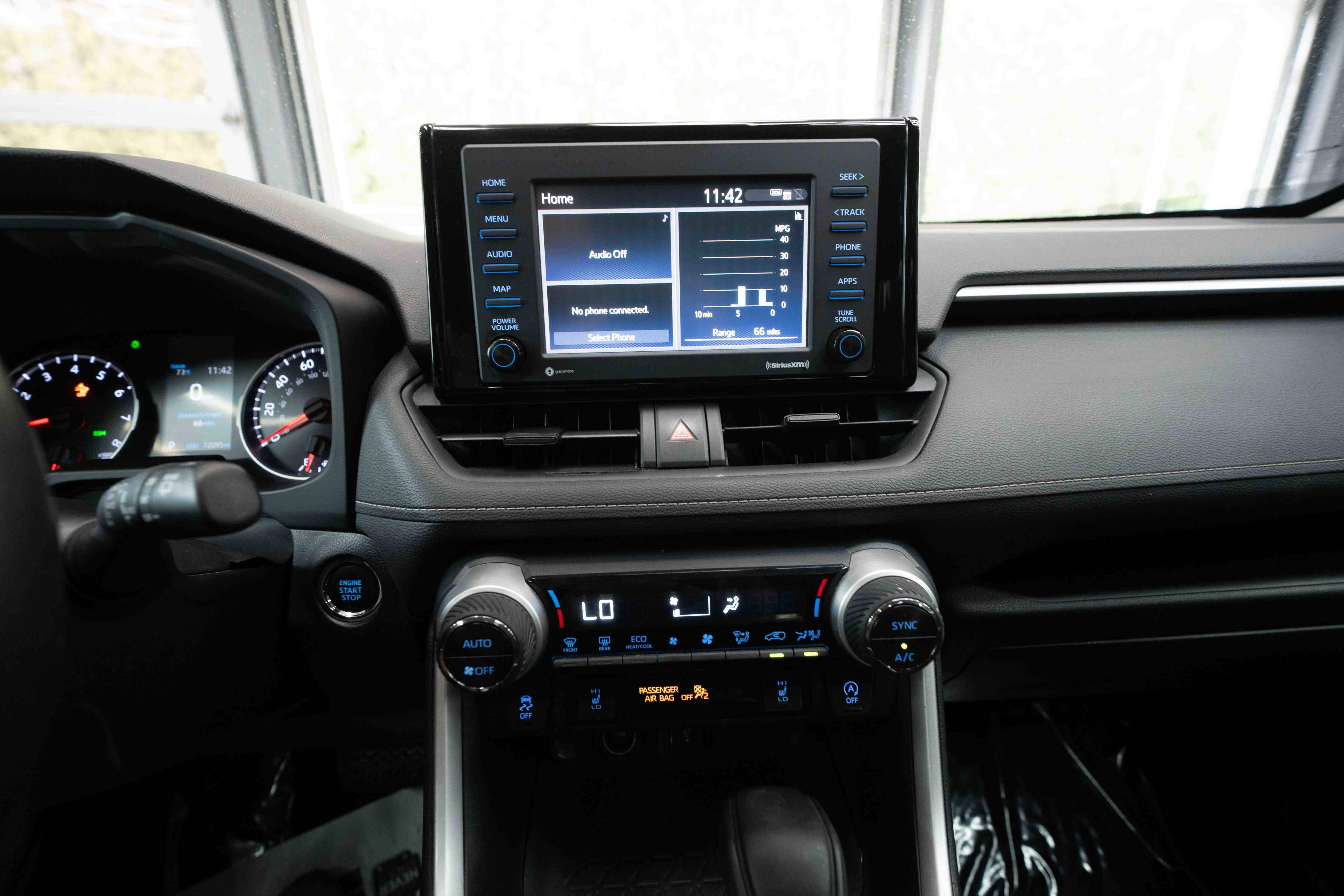 Used 2020 Toyota RAV4 XLE w/ Convenience Package AWD/4WD image 17