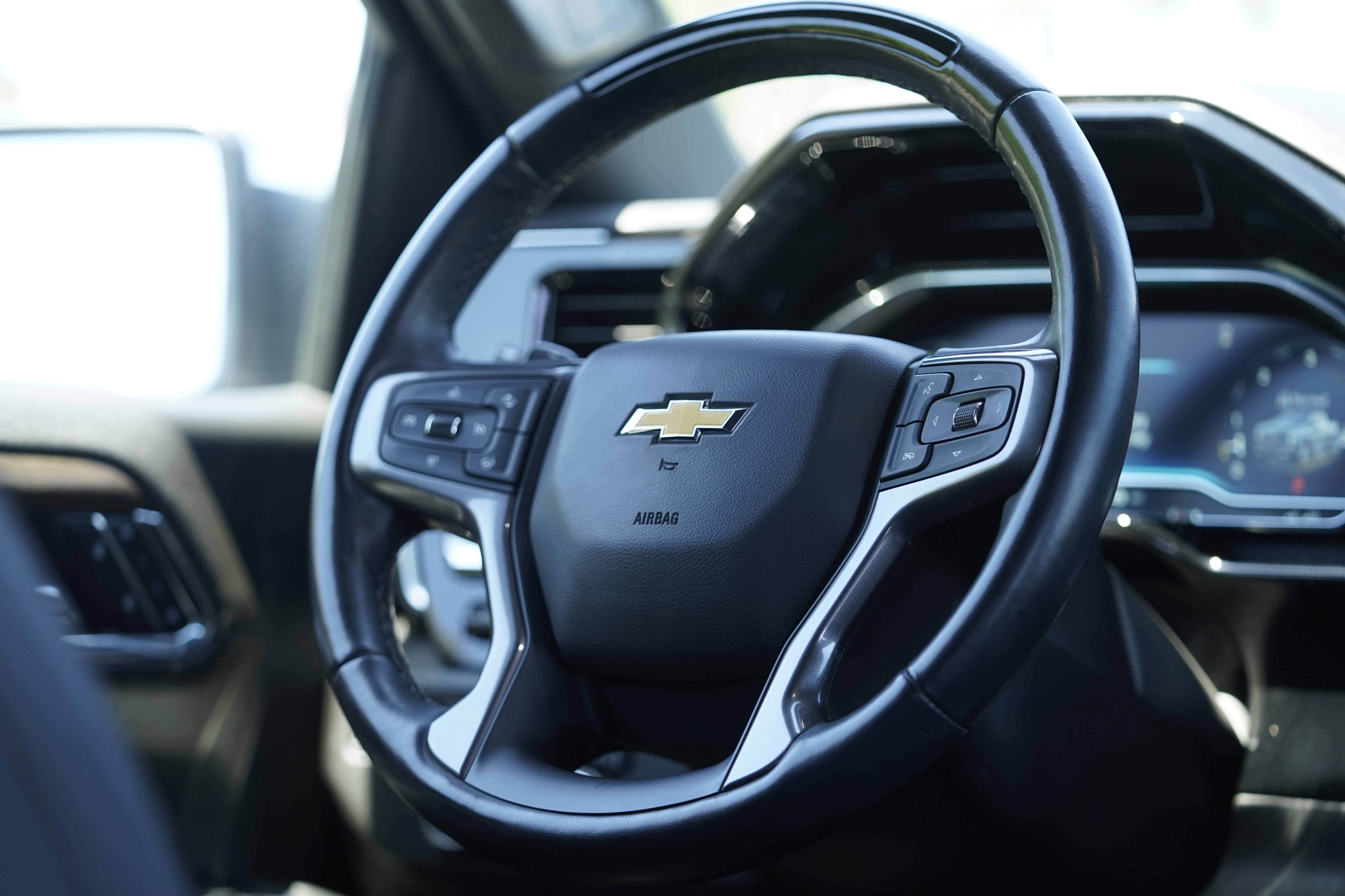 Used 2024 Chevrolet Silverado 1500 High Country AWD/4WD image 20