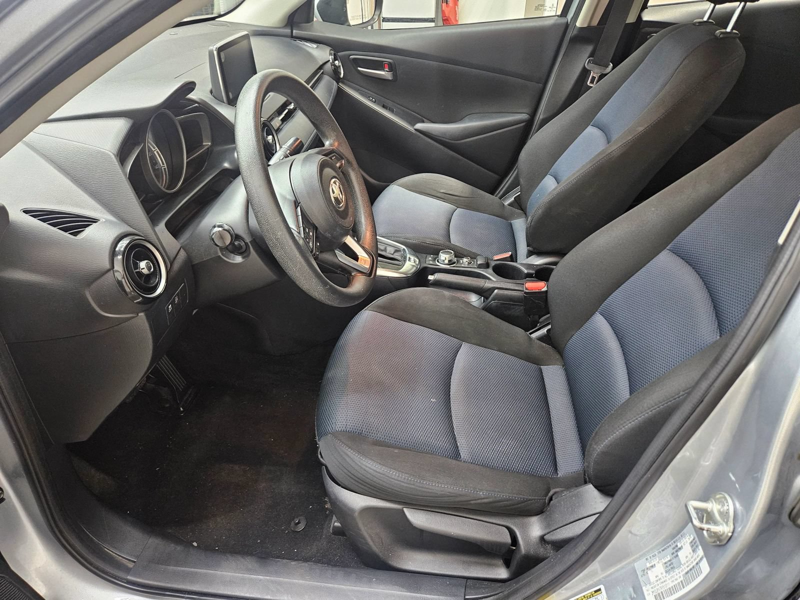 Used 2019 Toyota Yaris LE FWD image 14