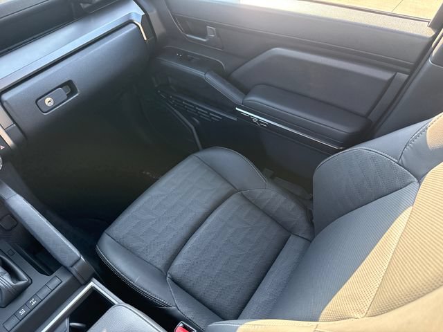 Used 2026 Toyota 4Runner TRD Off-Road Premium AWD/4WD image 17