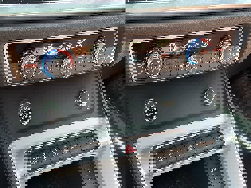 Used 2021 Audi Q3 2.0T Premium Plus w/ Premium Plus Package image 15