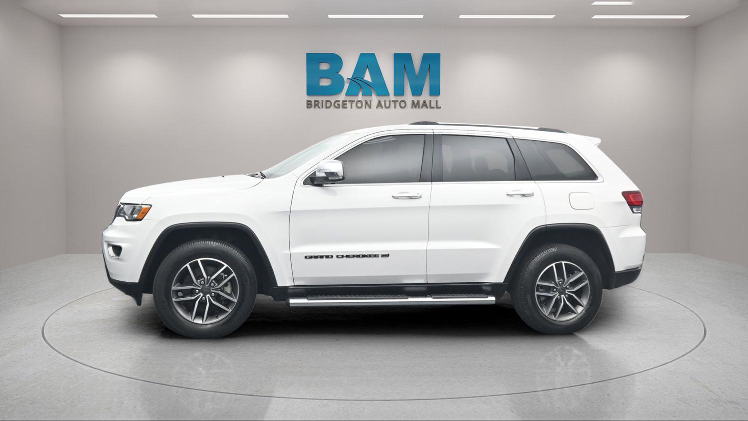 Used 2022 Jeep Grand Cherokee Limited AWD/4WD image 3