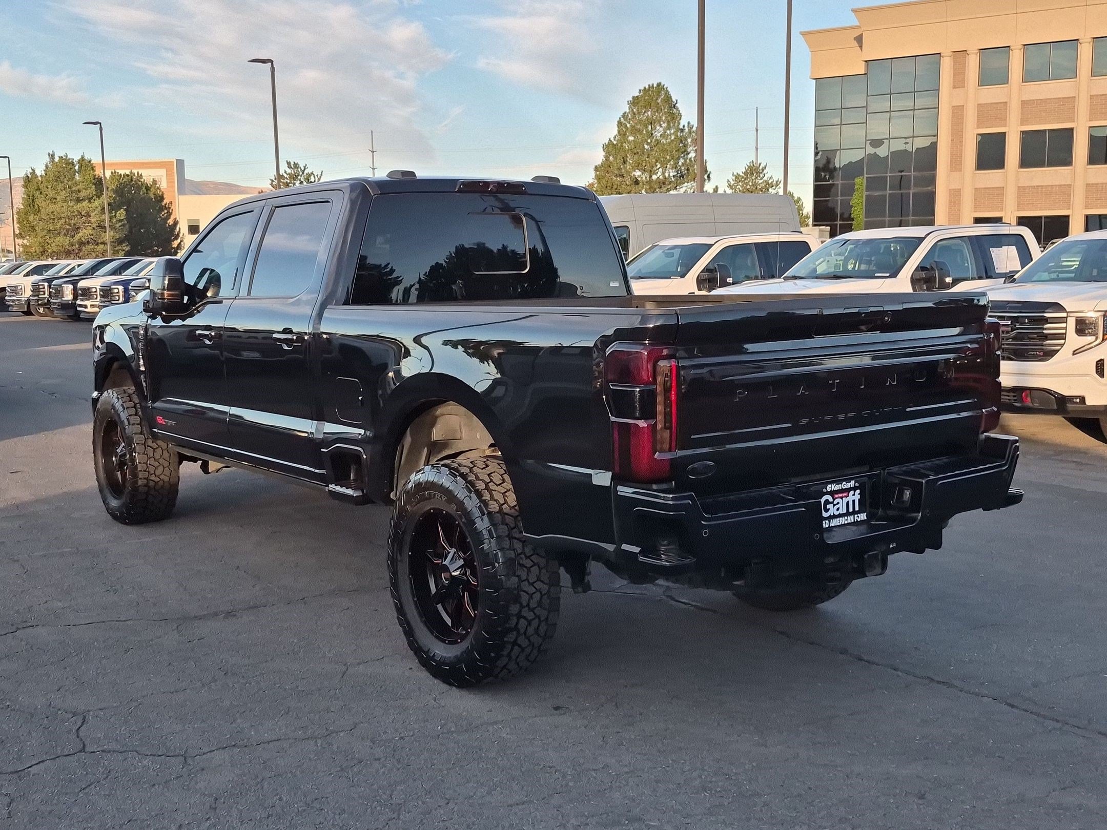 Used 2024 Ford F350 Platinum w/ Tremor Off-Road Package AWD/4WD image 8