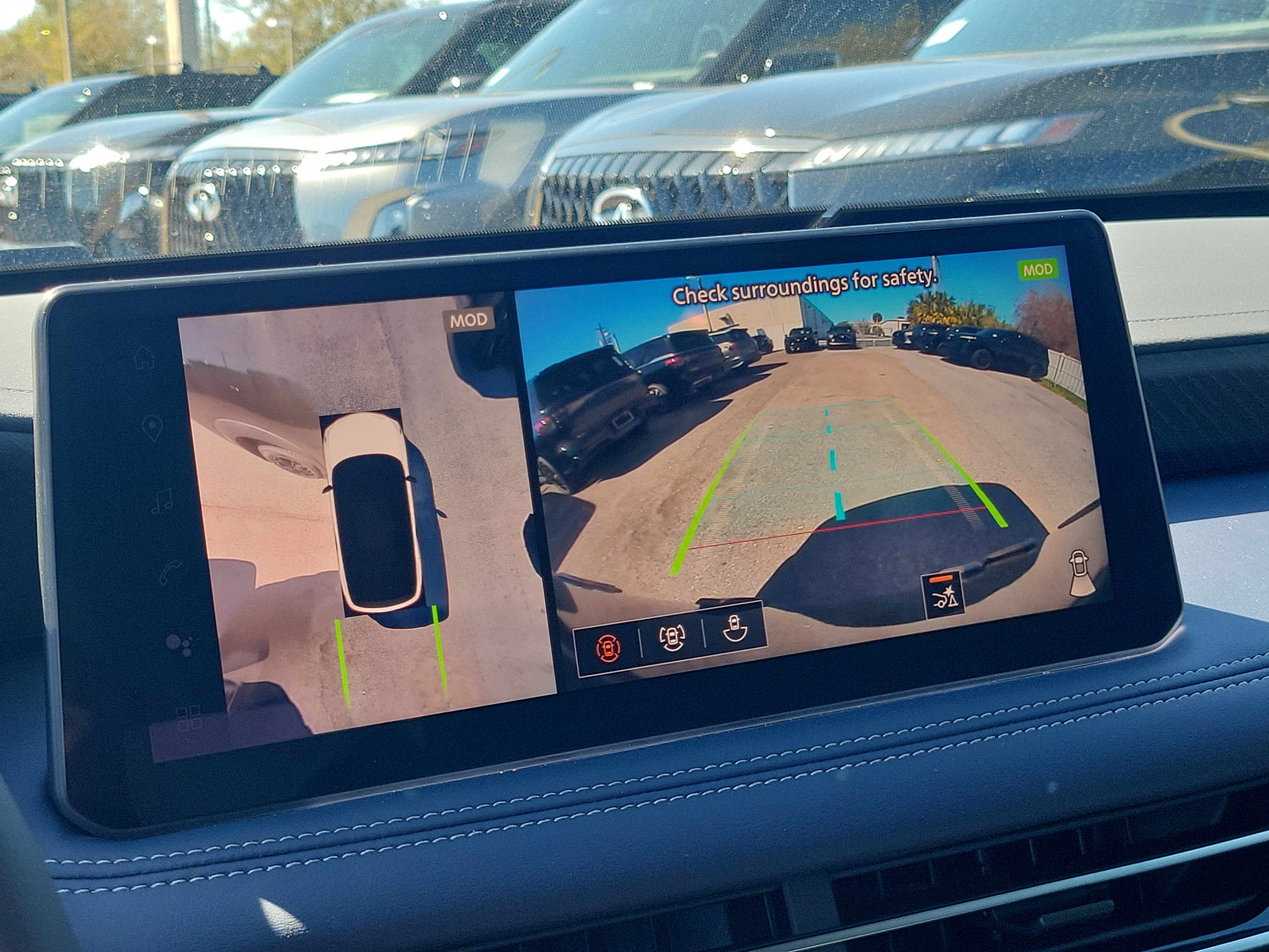 New 2026 INFINITI QX60 Sport w/ Dark Cargo Package image 17