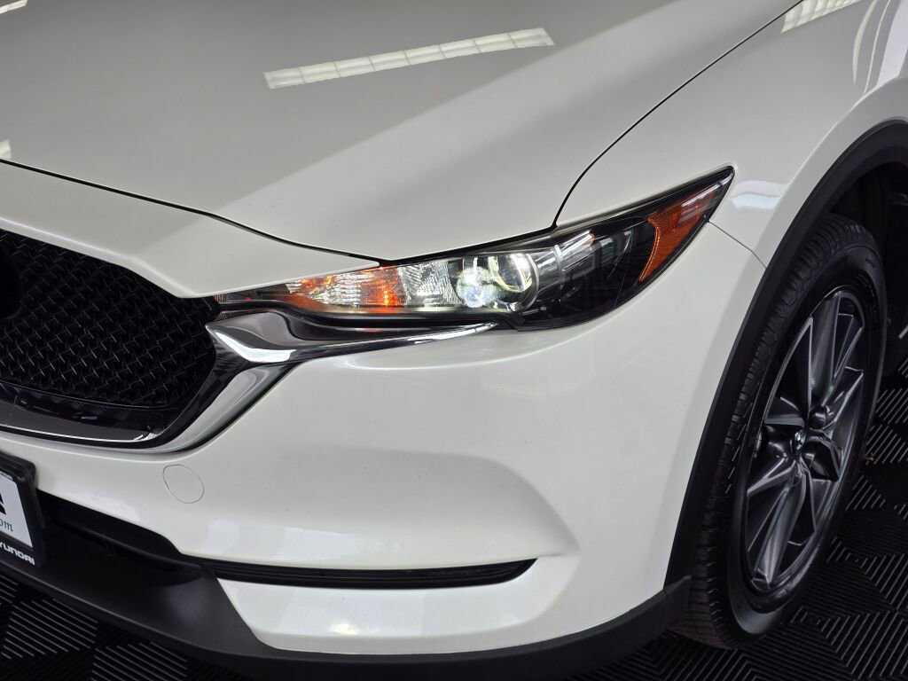 Used 2018 MAZDA CX-5 Touring w/ Preferred Equipment Package image 11