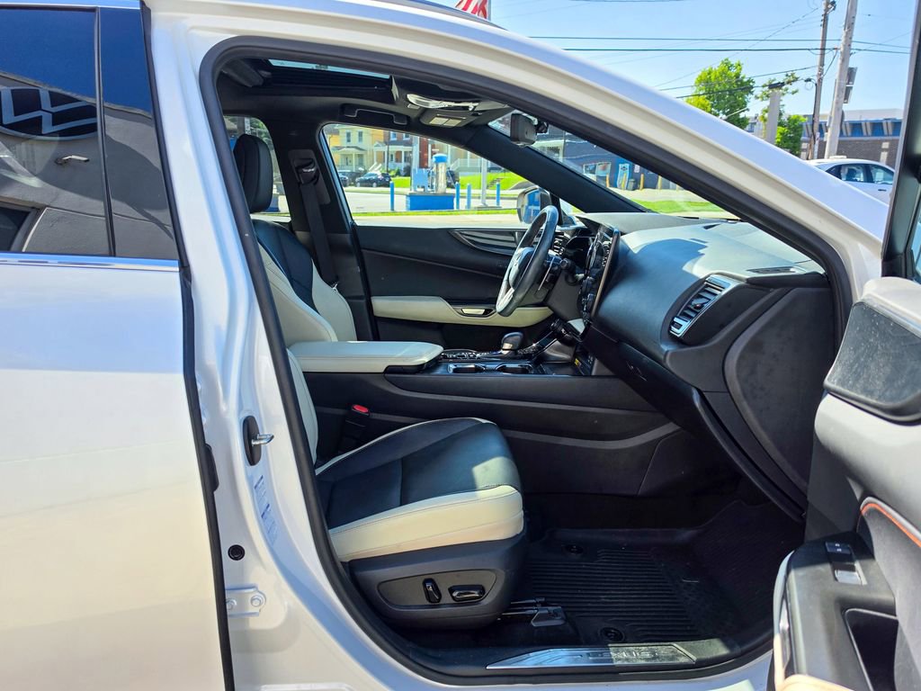 Used 2022 Lexus NX 350h AWD image 32