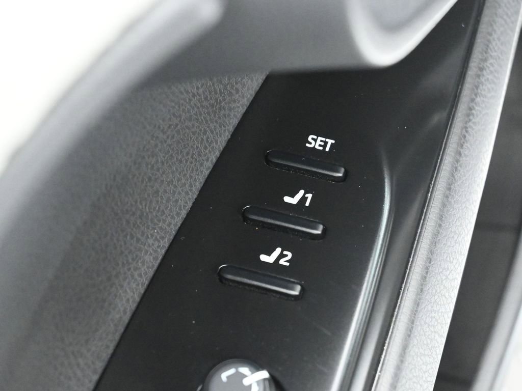 Certified 2025 Toyota Camry XLE w/ Premium Package AWD/4WD image 14