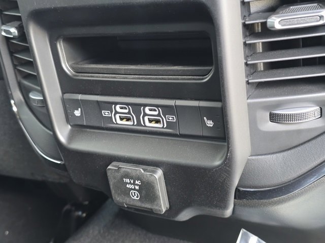 Used 2026 RAM 2500 Limited AWD/4WD image 39