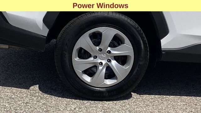 Used 2024 Toyota RAV4 LE AWD/4WD image 11