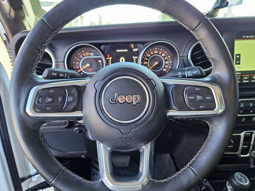 Used 2020 Jeep Gladiator Overland AWD/4WD image 19