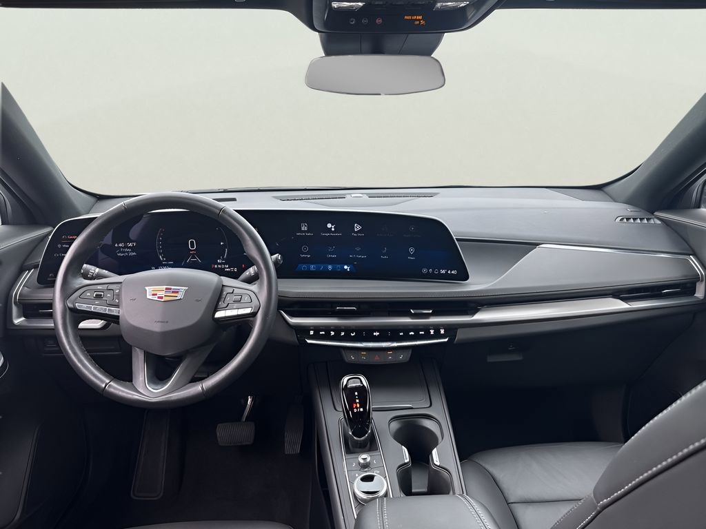 Certified 2024 Cadillac XT4 Luxury w/ Cold Weather Package image 17