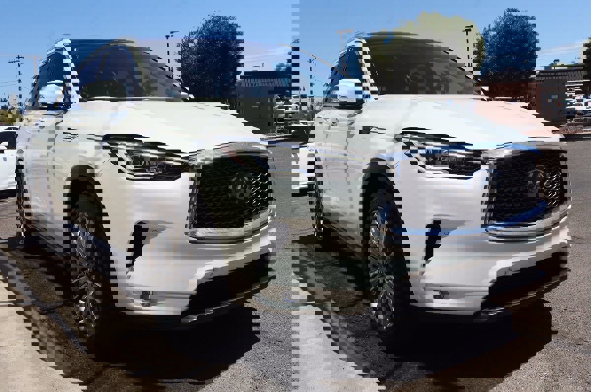 Used 2021 INFINITI QX50 Sensory w/ Cargo Package image 18