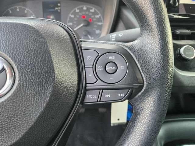 Certified 2025 Toyota Corolla LE FWD image 22