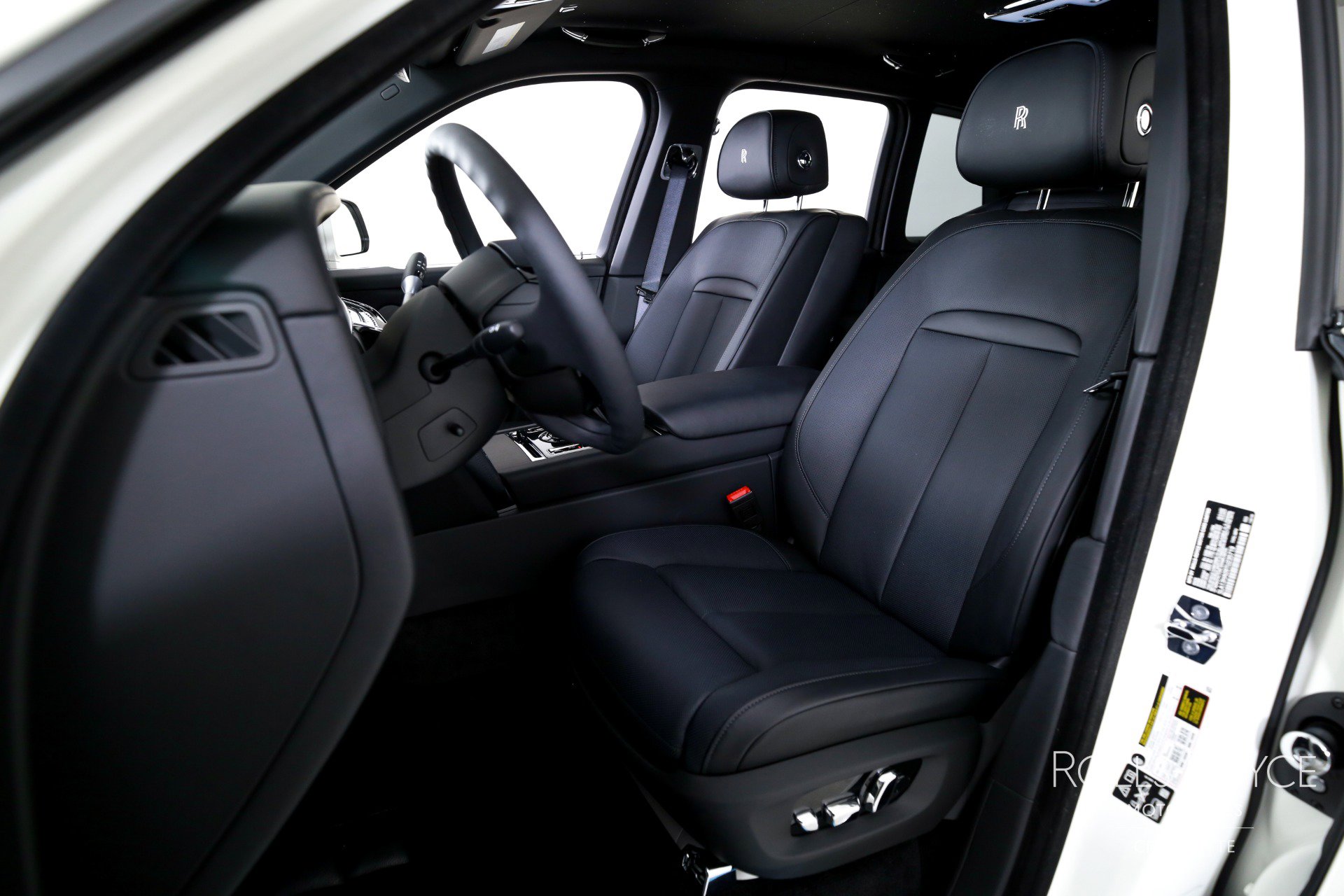 New 2026 Rolls-Royce Cullinan AWD/4WD image 13