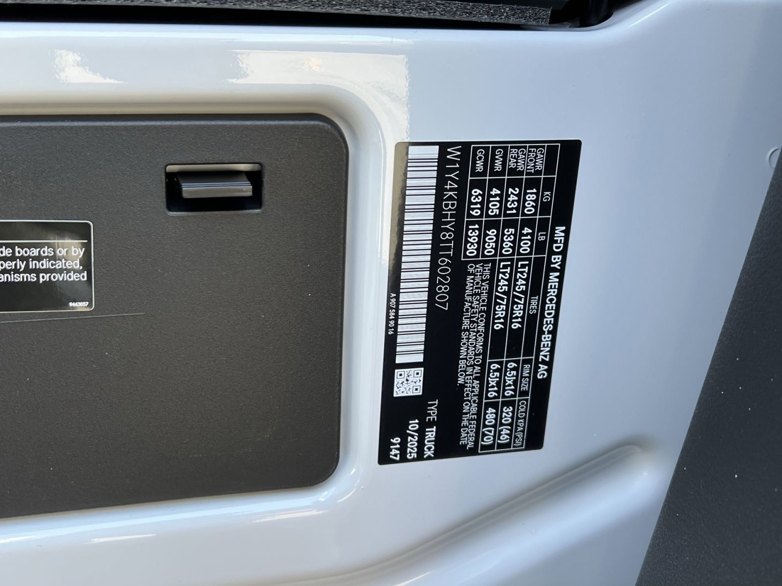 New 2026 Mercedes-Benz Sprinter 144 Cargo image 36