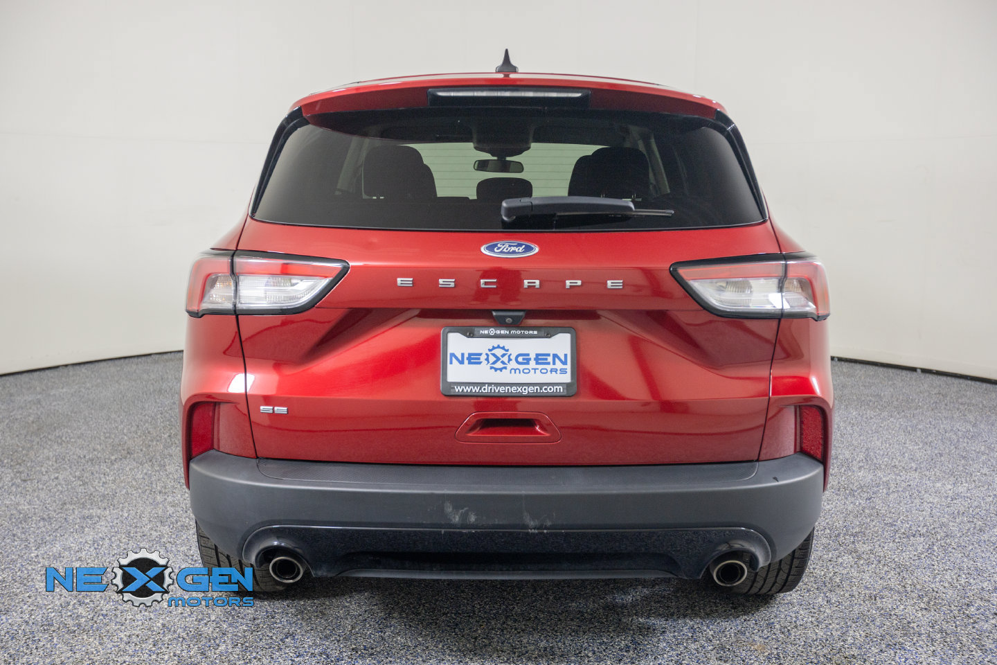 Used 2022 Ford Escape SE w/ SE Sport Appearance Package FWD image 7