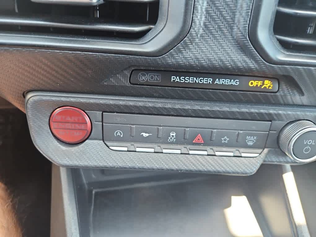 Used 2024 Ford Mustang Coupe RWD image 17