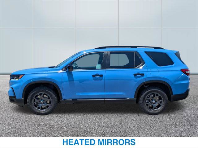 Certified 2025 Honda Pilot TrailSport image 10