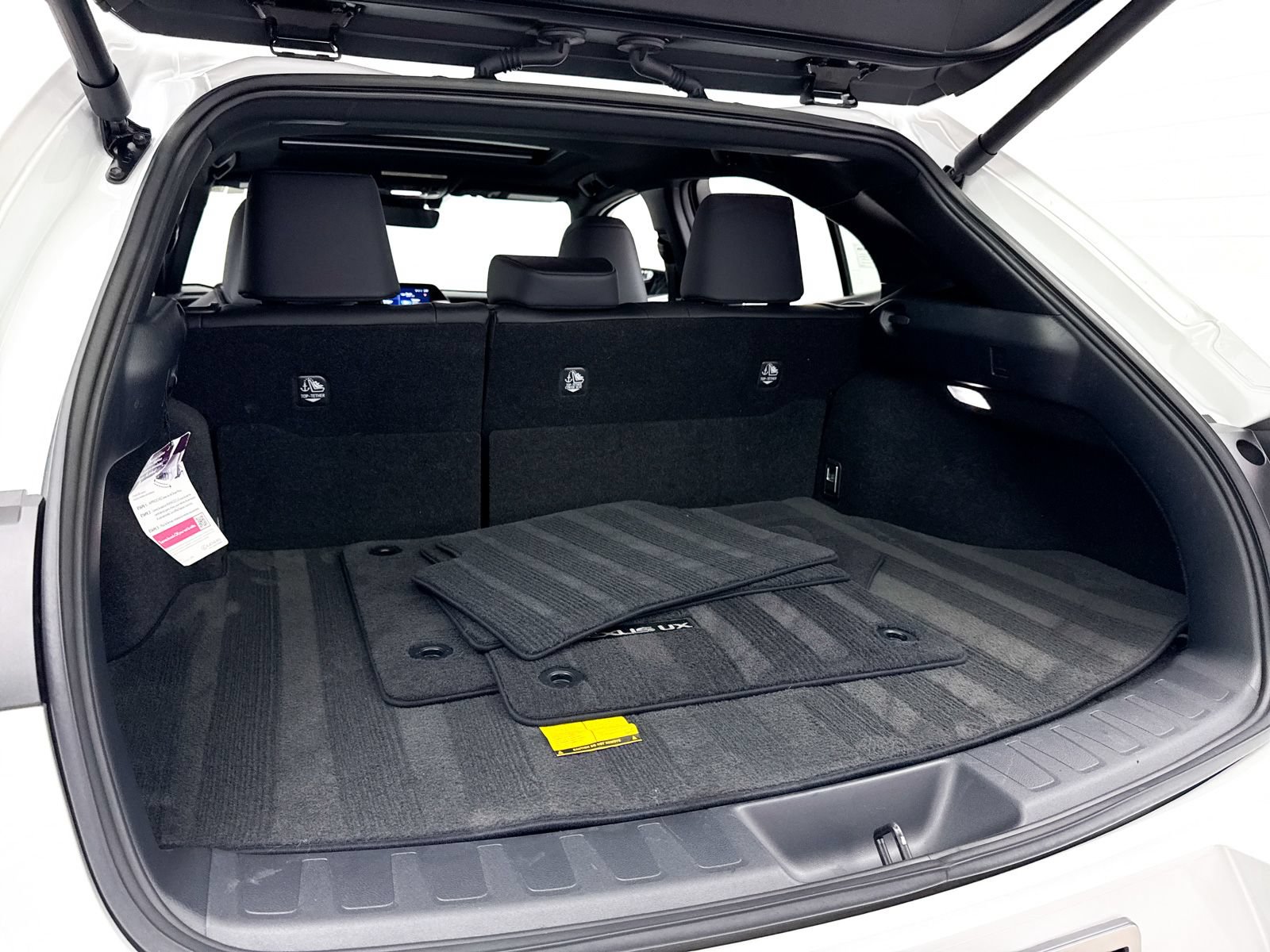 Used 2025 Lexus UX 300h FWD w/ Accessory Package (Z2) image 30