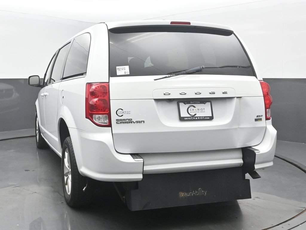 Used 2019 Dodge Grand Caravan SXT FWD image 5