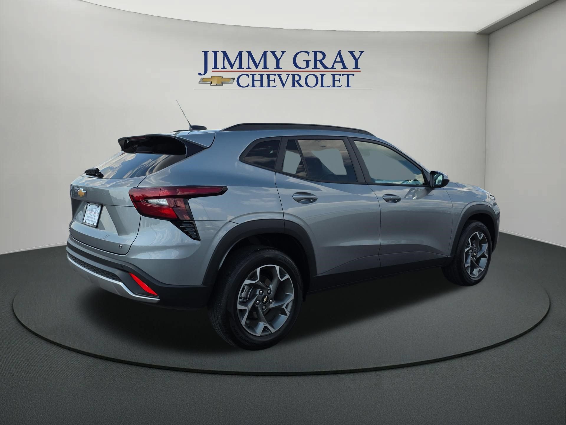 Used 2026 Chevrolet Trax LT w/ Driver Confidence Package FWD image 5