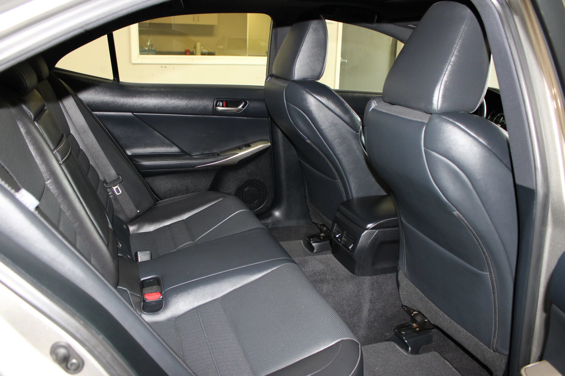 Used 2017 Lexus IS 350 AWD image 36