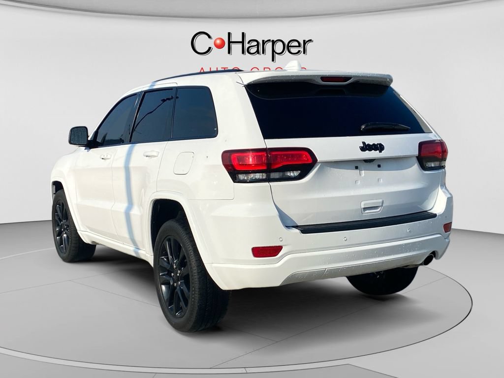Certified 2022 Jeep Grand Cherokee Laredo X AWD/4WD image 5