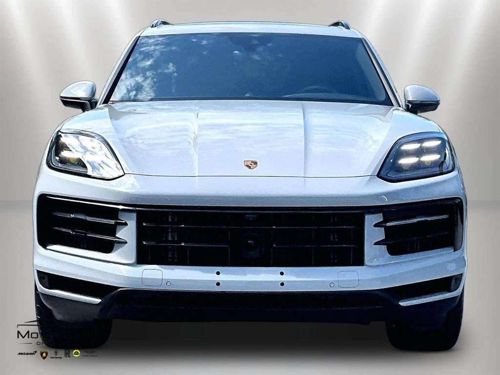 Used 2026 Porsche Cayenne AWD/4WD image 3