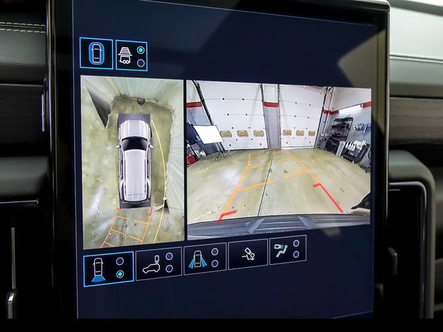 New 2026 GMC Yukon AT4 Ultimate w/ LPO, Illumination Package AWD/4WD image 17
