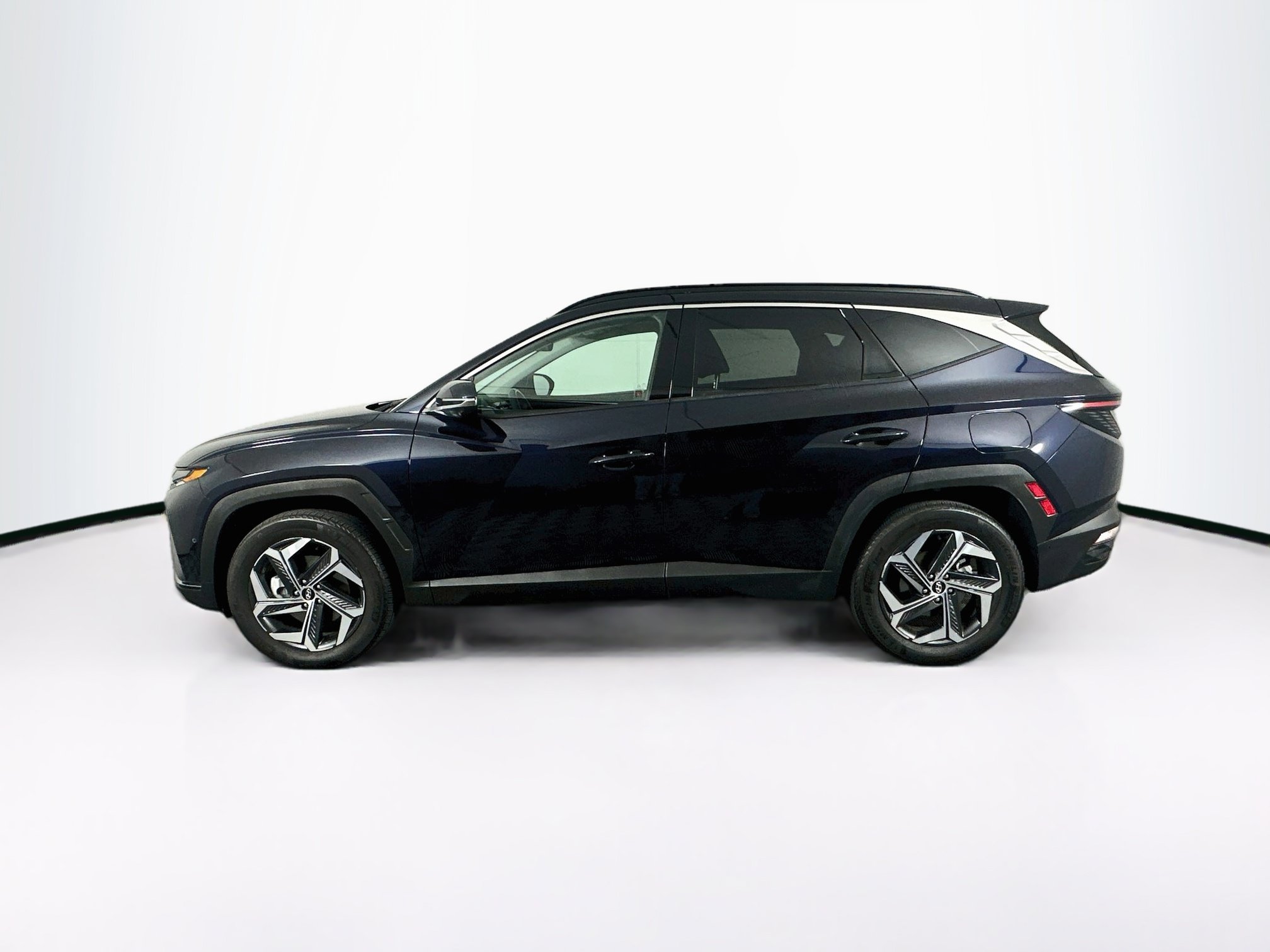 Used 2023 Hyundai Tucson Limited AWD/4WD image 4