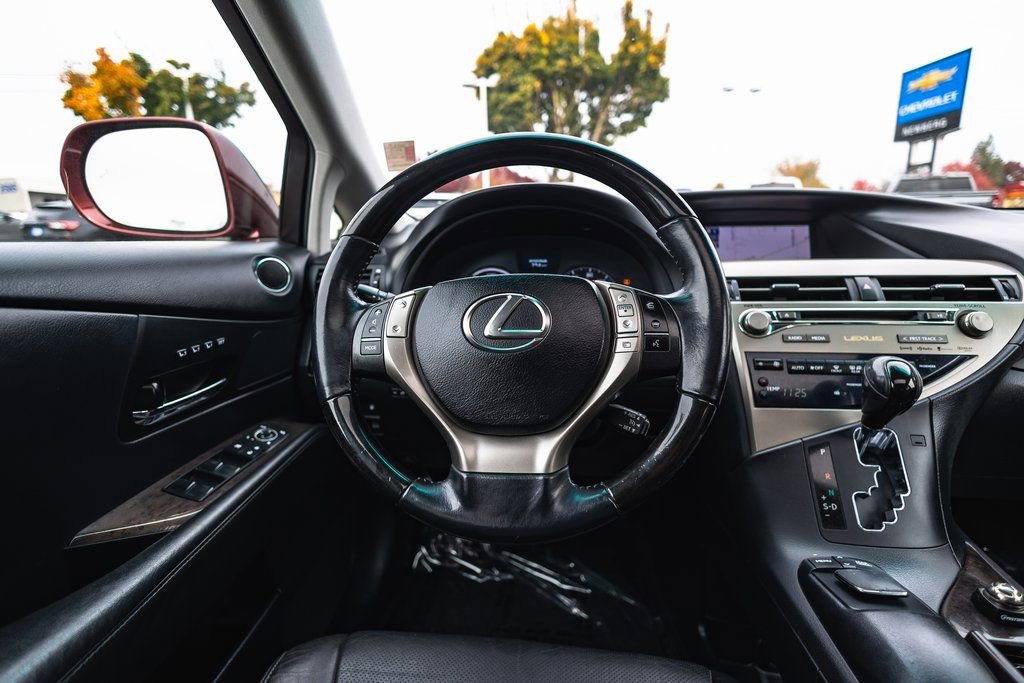 Used 2013 Lexus RX 450h AWD image 16