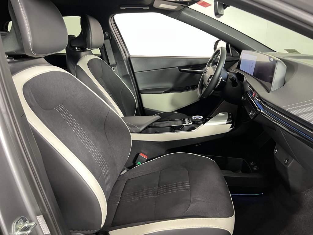 Used 2023 Kia EV6 GT-Line w/ GT-Line Suede Seat Package image 34