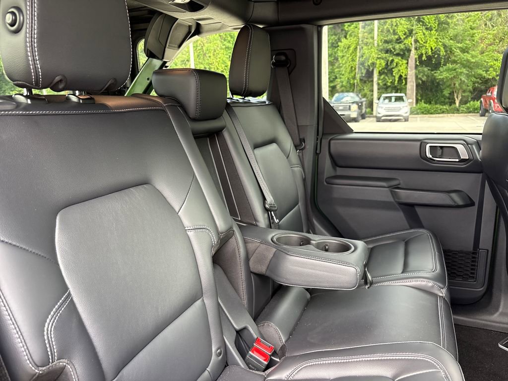 Used 2025 Ford Bronco Outer Banks AWD/4WD image 29