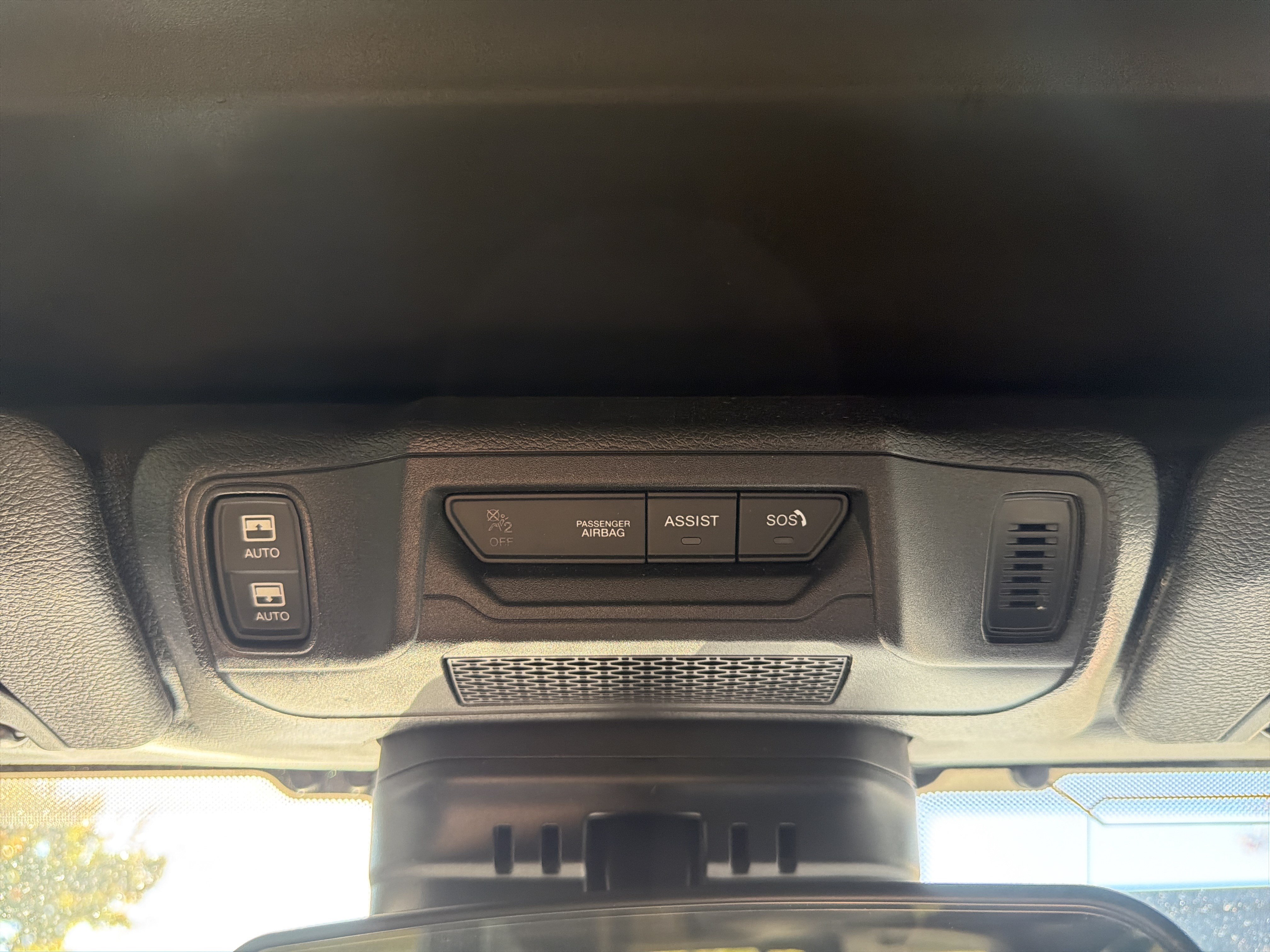 Used 2024 Jeep Wrangler Unlimited Sahara AWD/4WD image 76