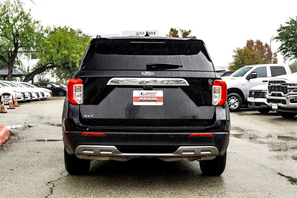 Used 2023 Ford Explorer XLT w/ Equipment Group 202A image 6