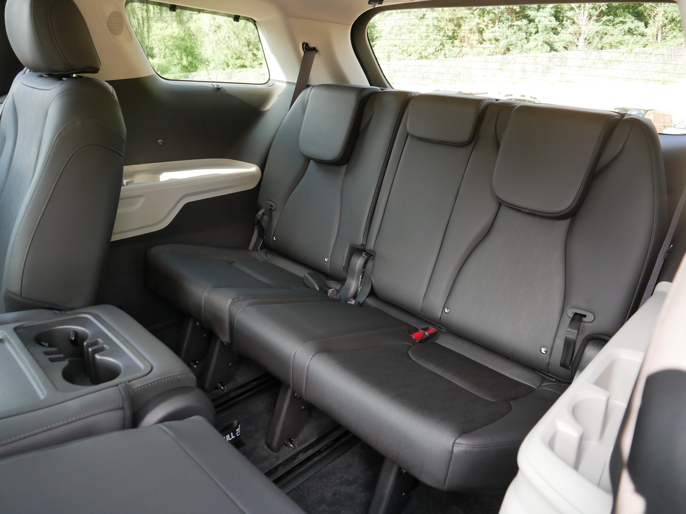 Certified 2023 Kia Carnival EX FWD image 36