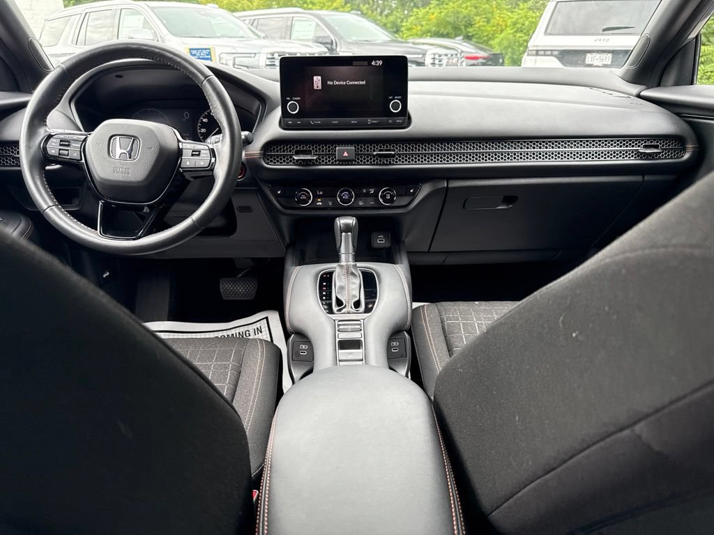 Used 2024 Honda HR-V Sport image 17