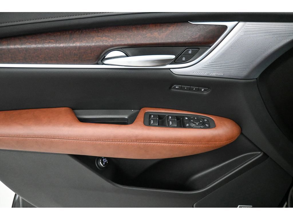 New 2026 Cadillac XT5 Sportv w/ LPO, Onyx Lite Package image 15