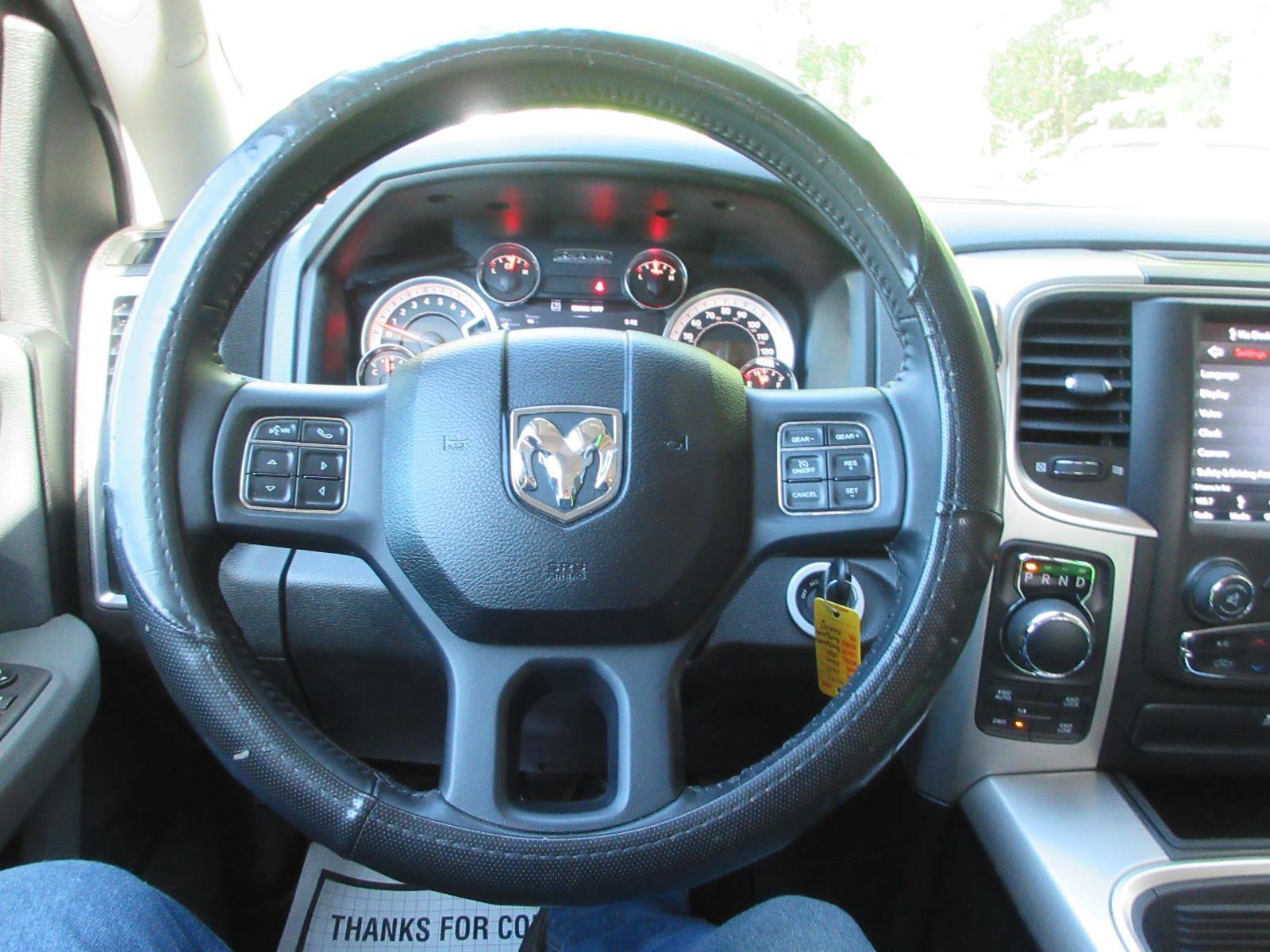 Used 2019 RAM 1500 Big Horn AWD/4WD image 11