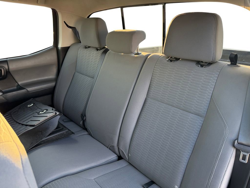 Used 2018 Toyota Tacoma SR5 image 16