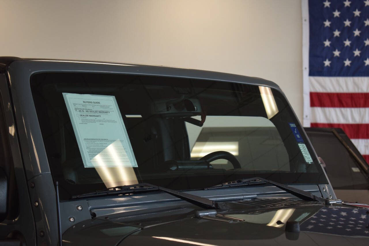 Used 2014 Jeep Wrangler Unlimited Sport w/ Quick Order Package 24S AWD/4WD image 24