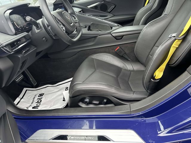Used 2025 Chevrolet Corvette Stingray Preferred Conv w/ Z51 Performance Package RWD image 13