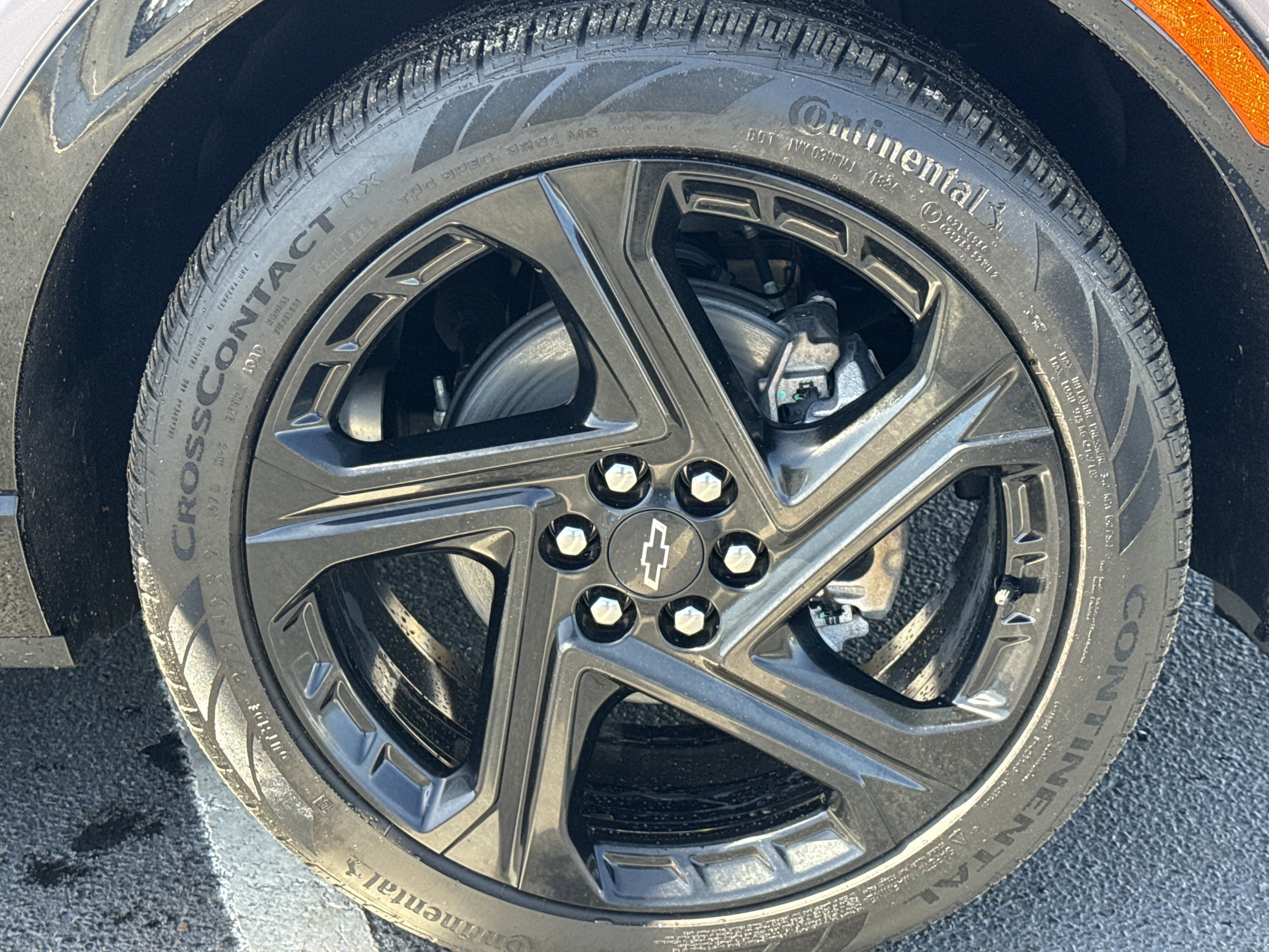 Used 2024 Chevrolet Equinox EV RS image 24