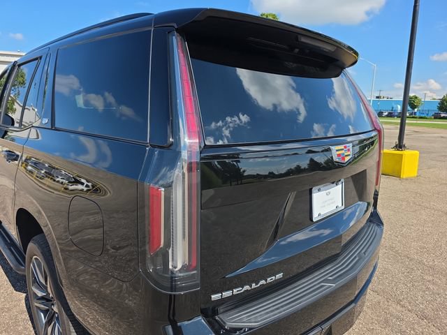 Certified 2024 Cadillac Escalade Sport AWD/4WD image 35