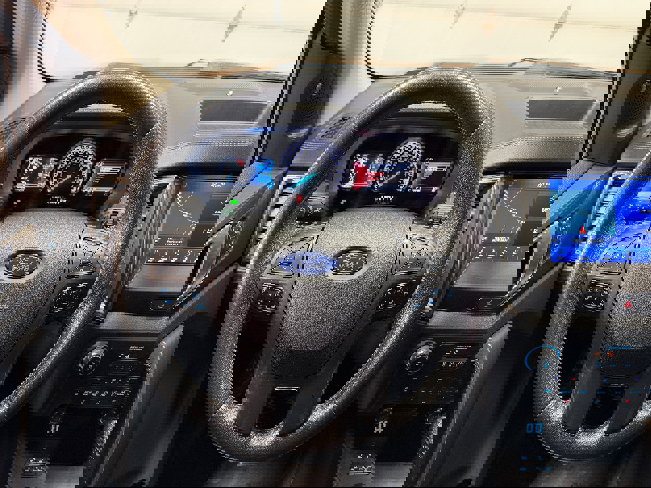 Certified 2019 Ford Ranger Lariat w/ Equipment Group 501A Mid image 12