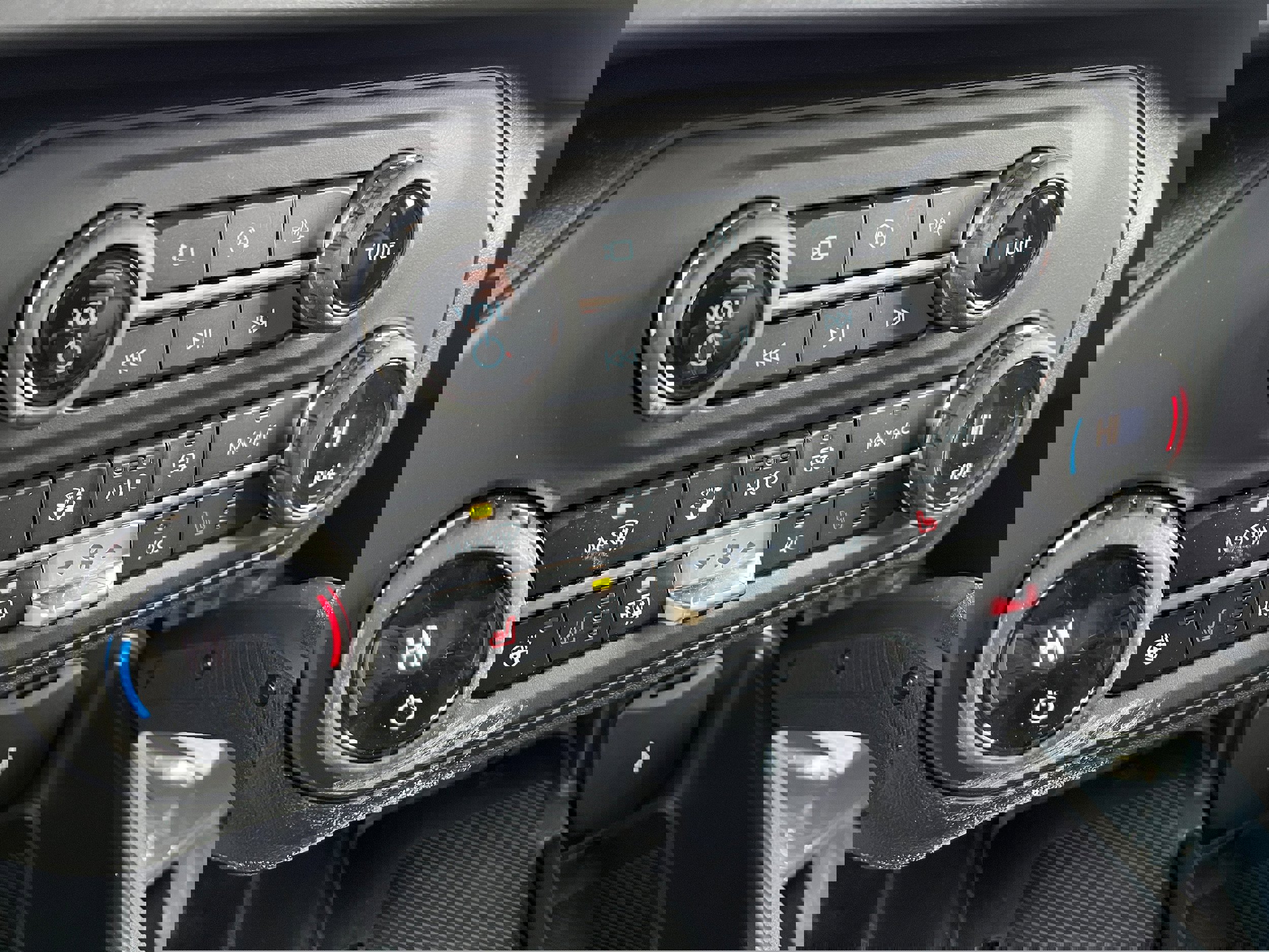 New 2026 Ford Bronco Outer Banks w/ Sasquatch Package image 21