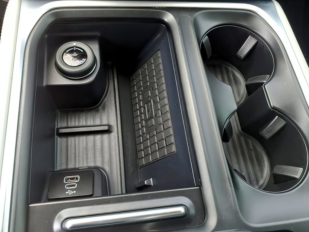 Used 2025 Ford Expedition Platinum AWD/4WD image 13