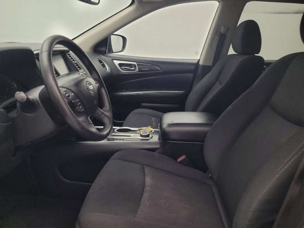 Used 2019 Nissan Pathfinder SV AWD/4WD image 17
